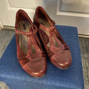 Earth shoes, Wanderlust, Size 7.5